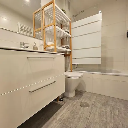 13a04 Tranquilo Apto Moderno By R2r Consulting דירה